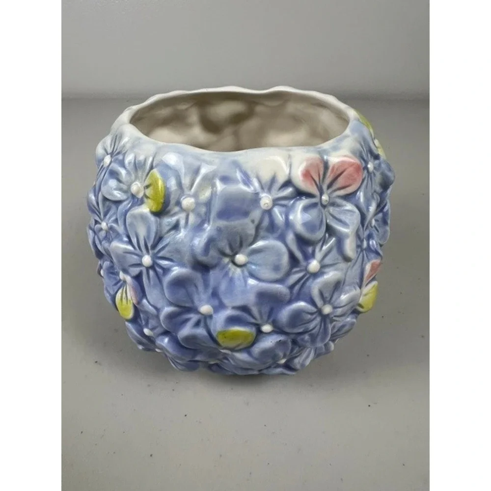 Blue Hydrangea Ceramic Planter 3D Floral Relief Succulent Pot with Drainage Hole